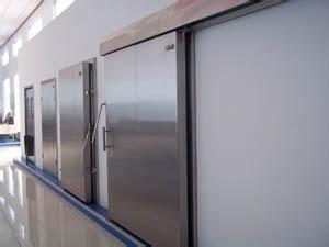 冷庫(kù)門(mén)安裝