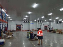 2300平的冷凍庫設(shè)計工程，包含所選擇的制冷設(shè)備多少錢